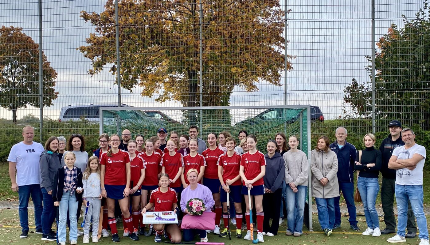 Weibliche U14 gewinnt Challenge